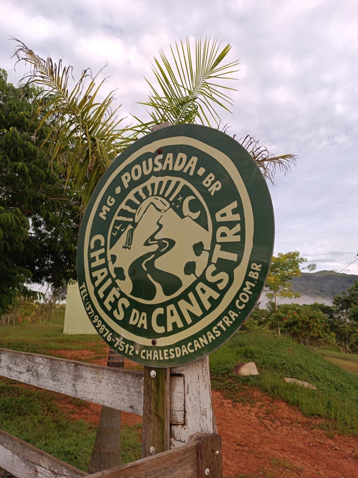 Pousada Chales Da Canastra วาร์เจมบูนิตา ภายนอก รูปภาพ